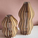 Soliflore en bois pour y mettre une fleur au centre. Disponible en 2 tailles différentes : Petit et grand